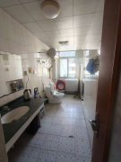 河南水产旁利民街浇筑楼三楼143.55平三室49.8万