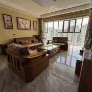 翡翠郡顶楼带露台153平五室两卫纯实木装修128万