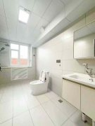 龙山路南12号多层住人二楼 124.13平三室32万