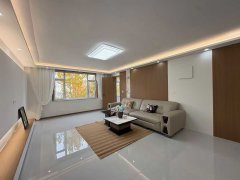 首付两万二建小区浇筑楼二楼161.95平三室环保装修47.8