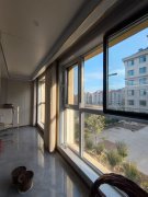 海泰三期电梯洋房128平三室两卫豪华装修75万