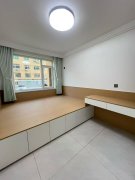 精装2001年竣工南山街一楼130.33平三室45.8万