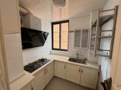 御景花园电梯房87平2室39.8万