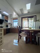 土地局家属楼秀峰阁小区电梯149.53平三室两卫71.8万