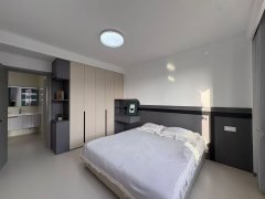 海泰庄园电梯好楼层112.56平送草房简约风三室57.8万