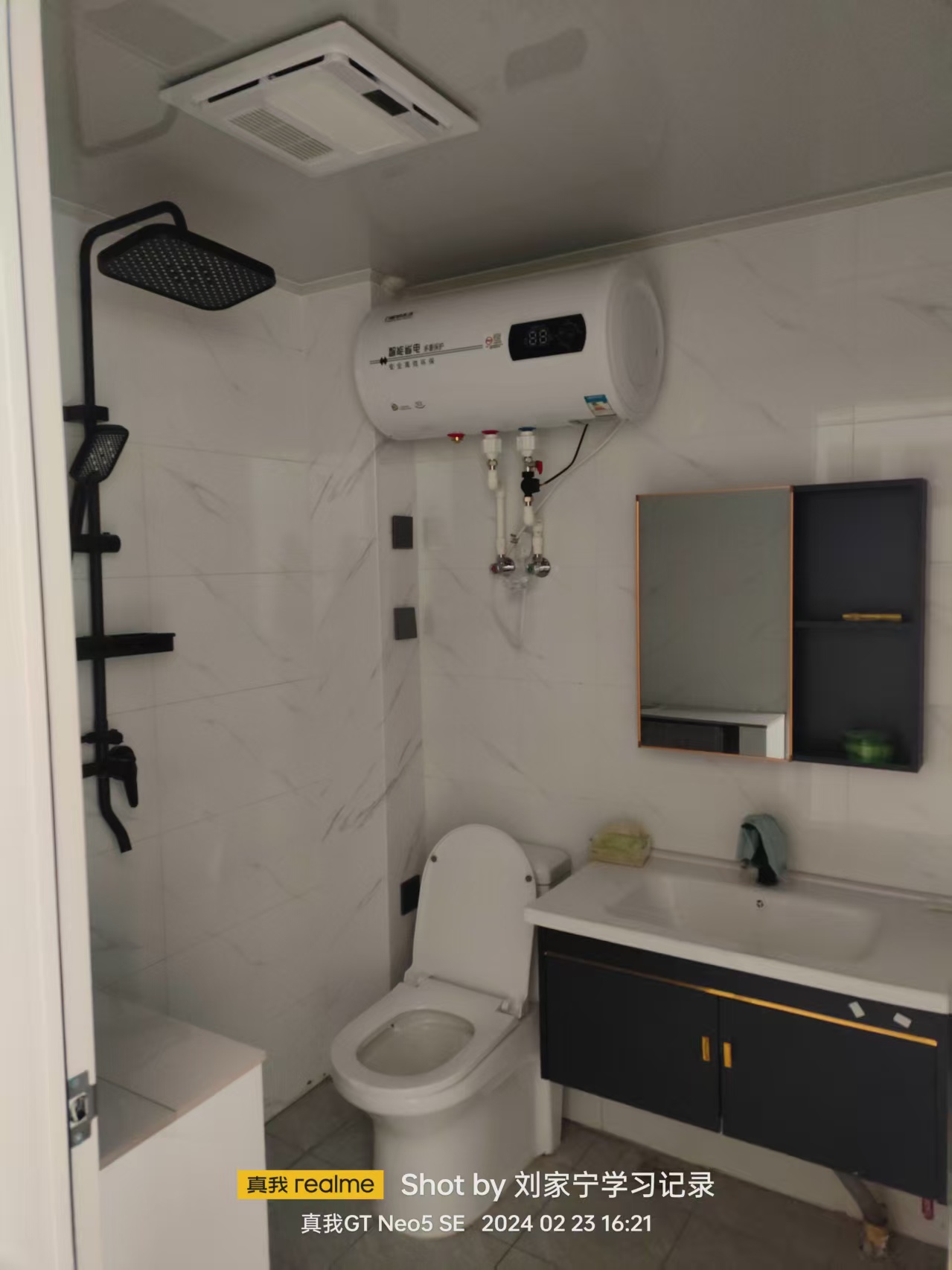 荣昌花园小区2层60平米房屋出租