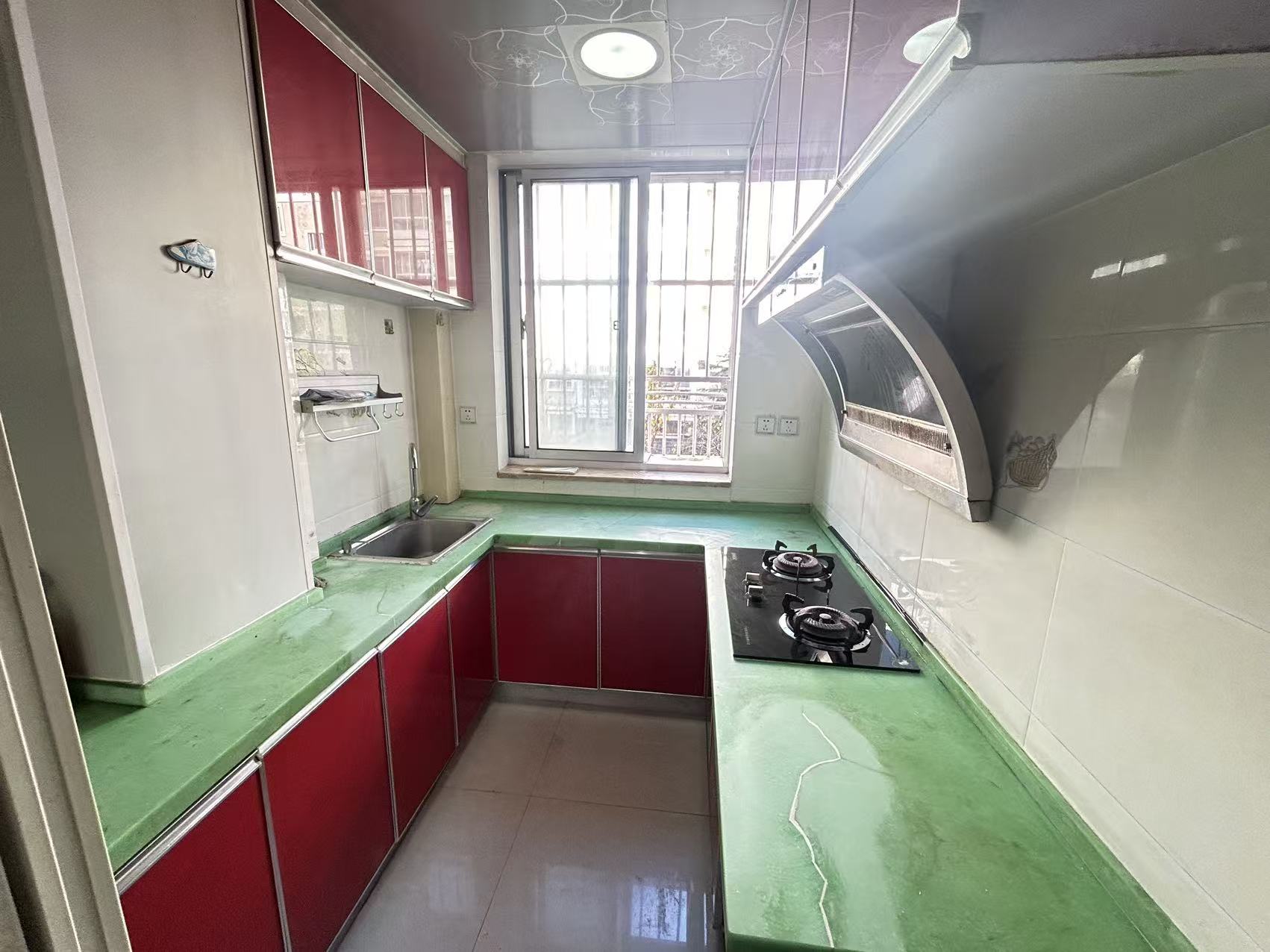 @出租:泰浩华居1000/月，1楼