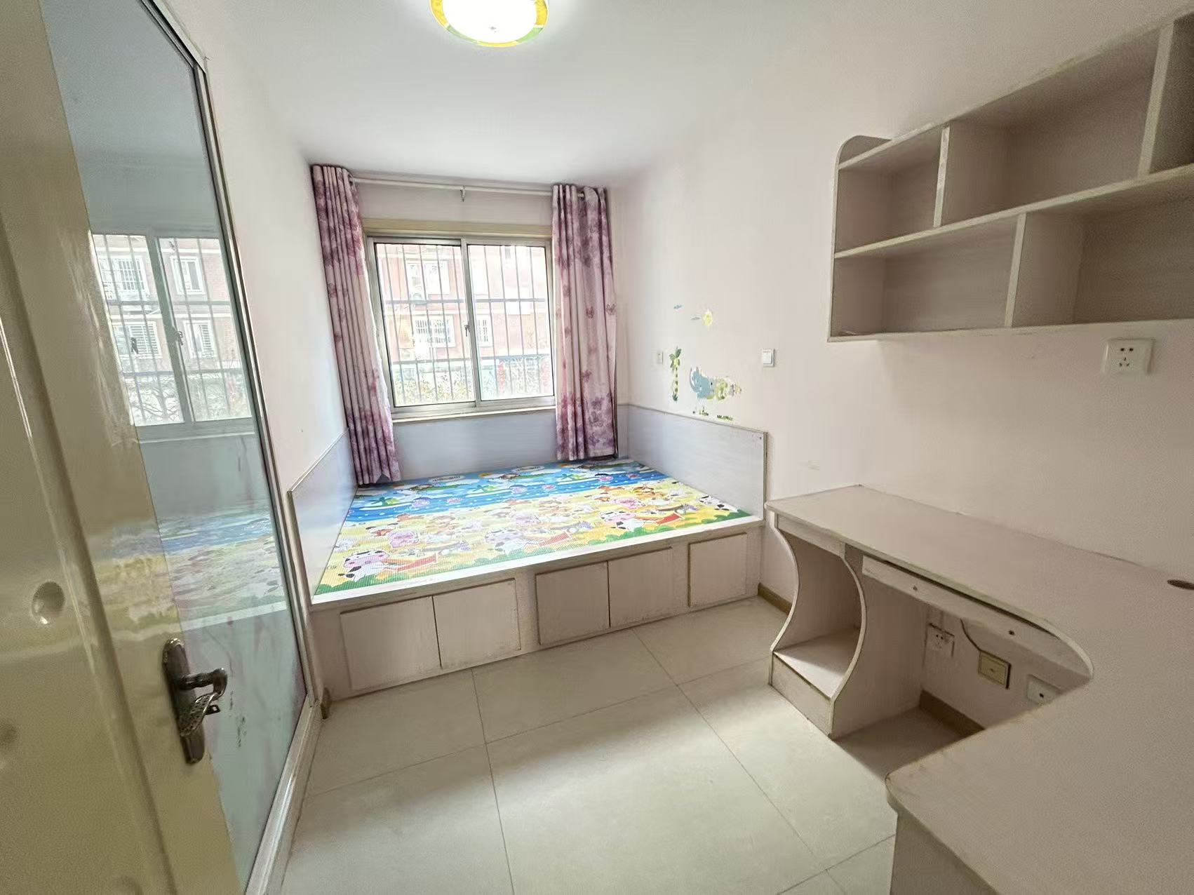 @出租:泰浩华居1000/月，1楼