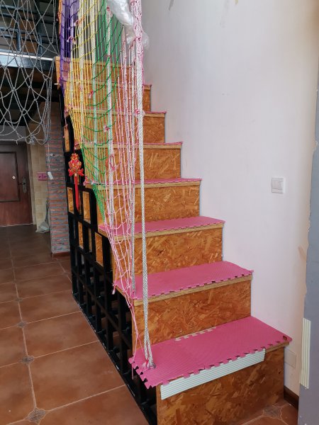 长江汇泉商厦精装修的复式公寓出租，家具家电齐全