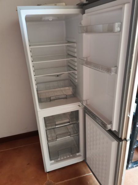 长江汇泉商厦精装修的复式公寓出租，家具家电齐全