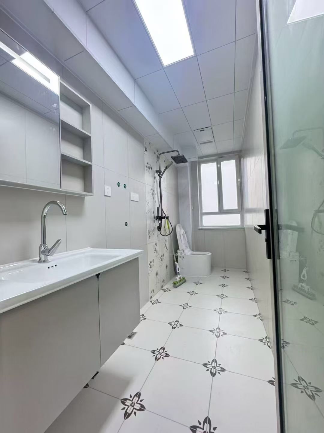 昆嵛南路 三楼 三室90平36.8万 昆嵛南路 三楼 三室90平36.8万