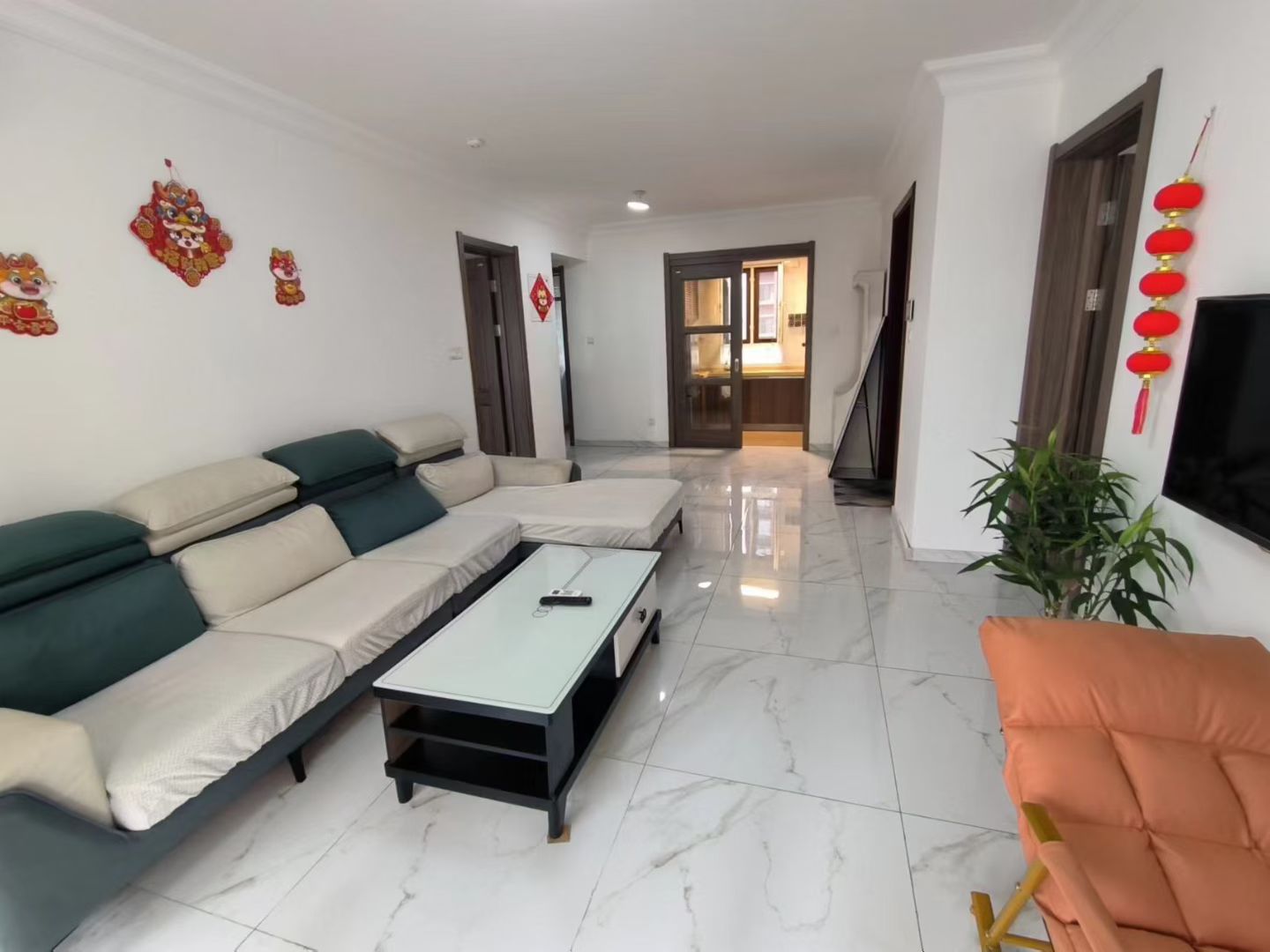 @1600/月，栖凤台，3室2卫