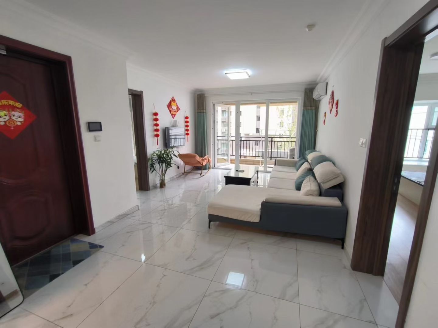 @1600/月，栖凤台，3室2卫