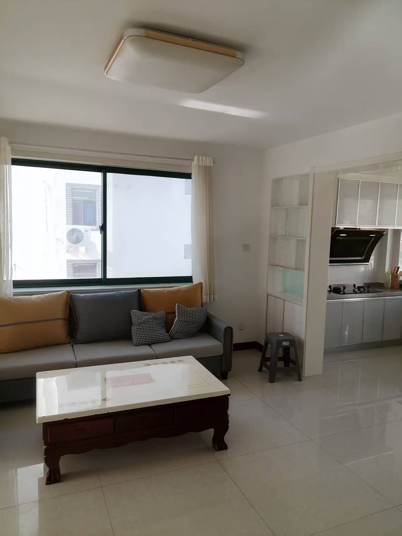 @1000/月，文山花园，5楼