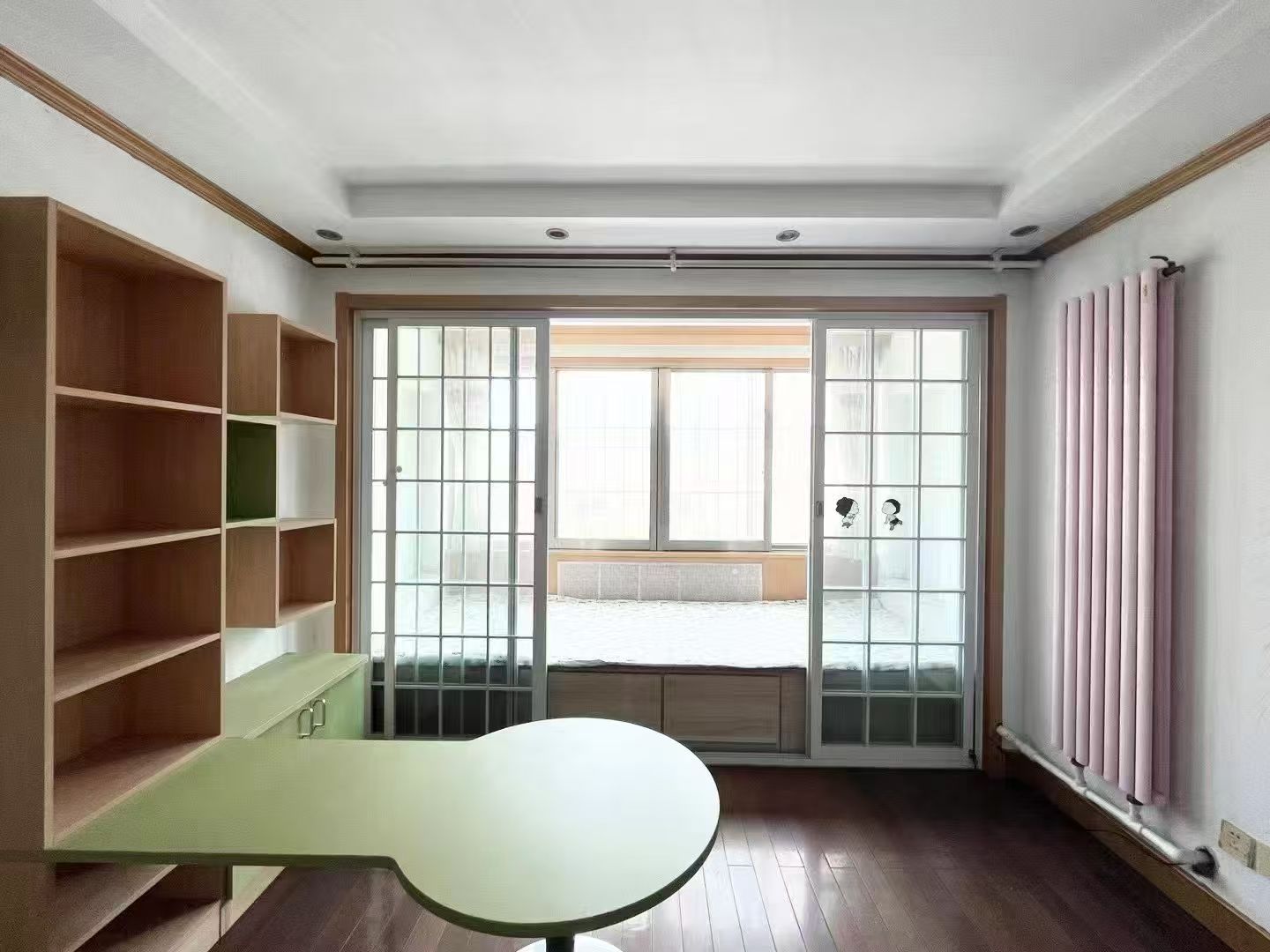 石马街南天福社区一楼160平三室两卫家具家电齐全1500元