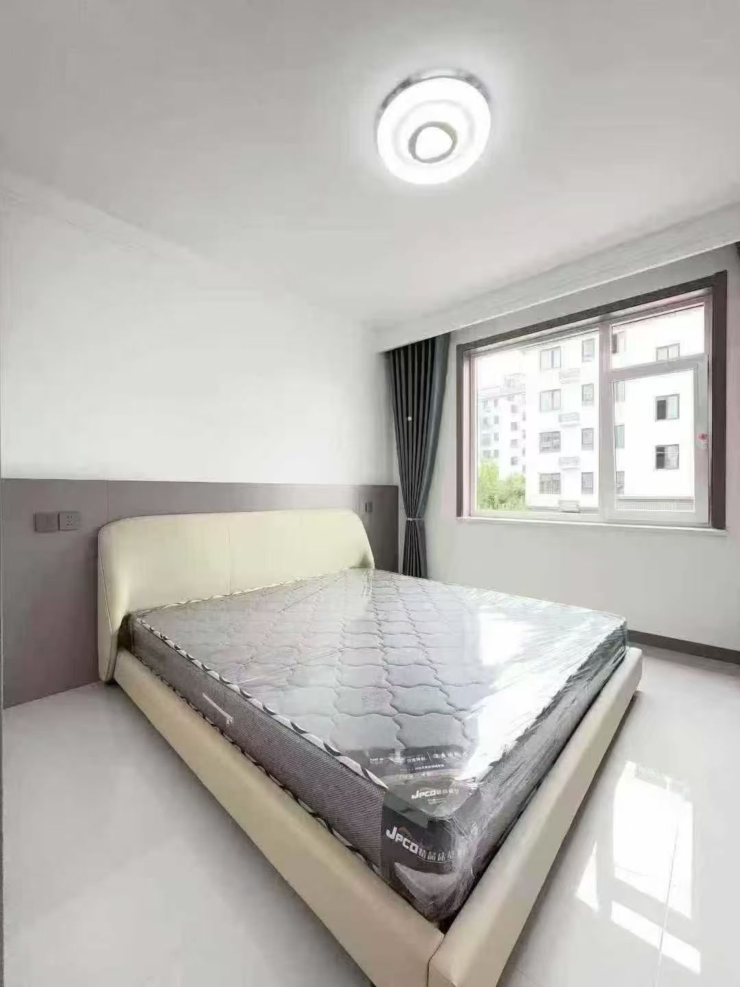 职工街二楼 91.44平 两室 精装未住30万 职工街二楼 91.44平 两室 精装未住30万