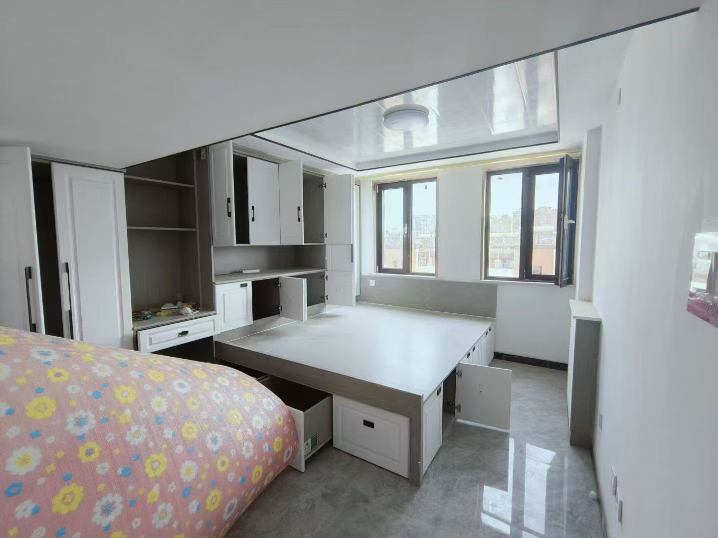 金色年华三期多层顶加阁103.3平四室33.8万 金色年华三期多层顶加阁103.3平四室33.8万