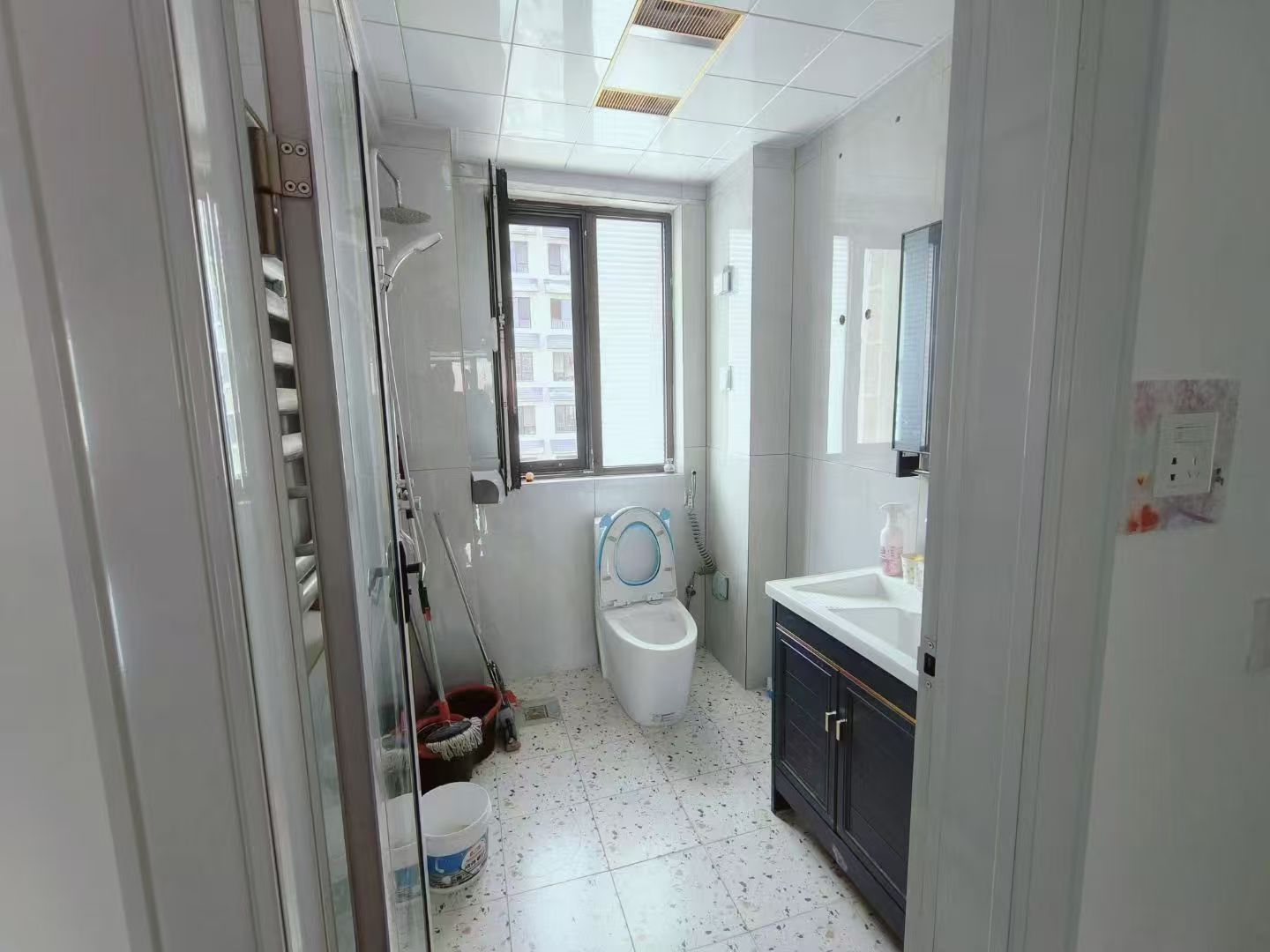 金色年华三期多层顶加阁103.3平四室33.8万 金色年华三期多层顶加阁103.3平四室33.8万