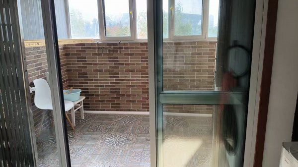 @出租1000/月，水榭花都电梯2室!