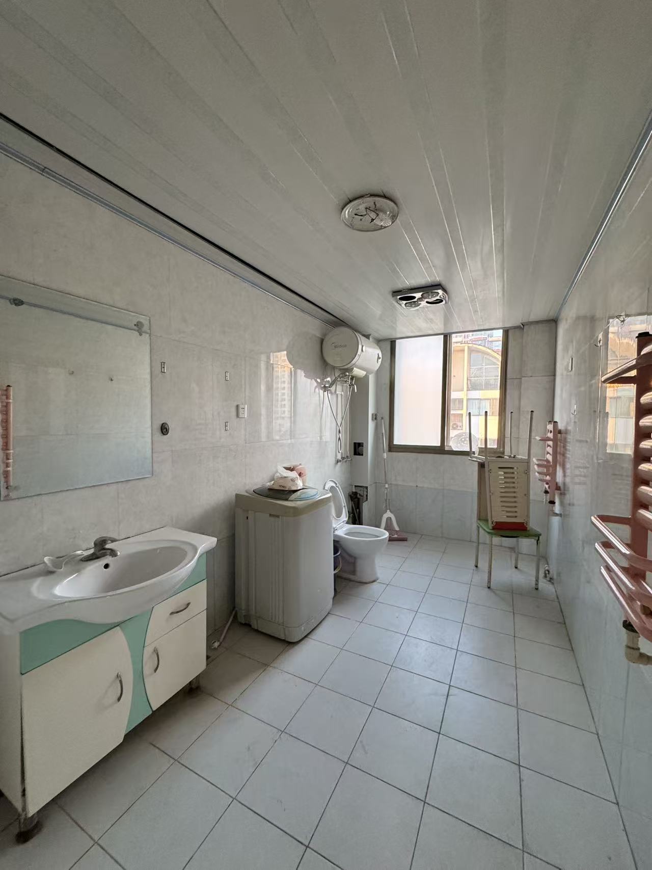 800/月，凉水湾120平米房屋出租，文登学广场西100米