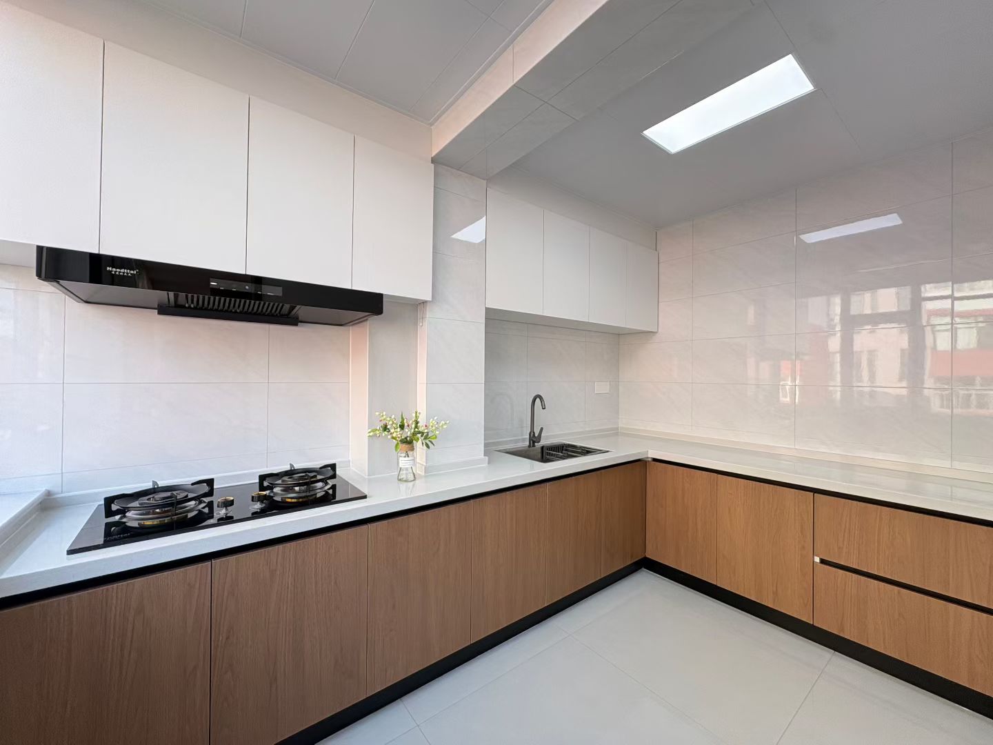 @36.8万,燕南街2楼东边户,3室精装! @36.8万,燕南街2楼东边户,3室精装!