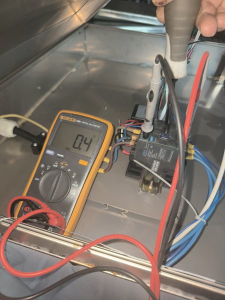 各种家用小电器`工厂设备*箱式冷柜维修维护