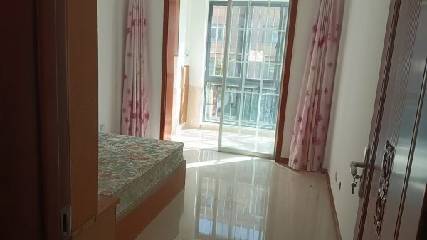 @900/月，人和国际，1楼