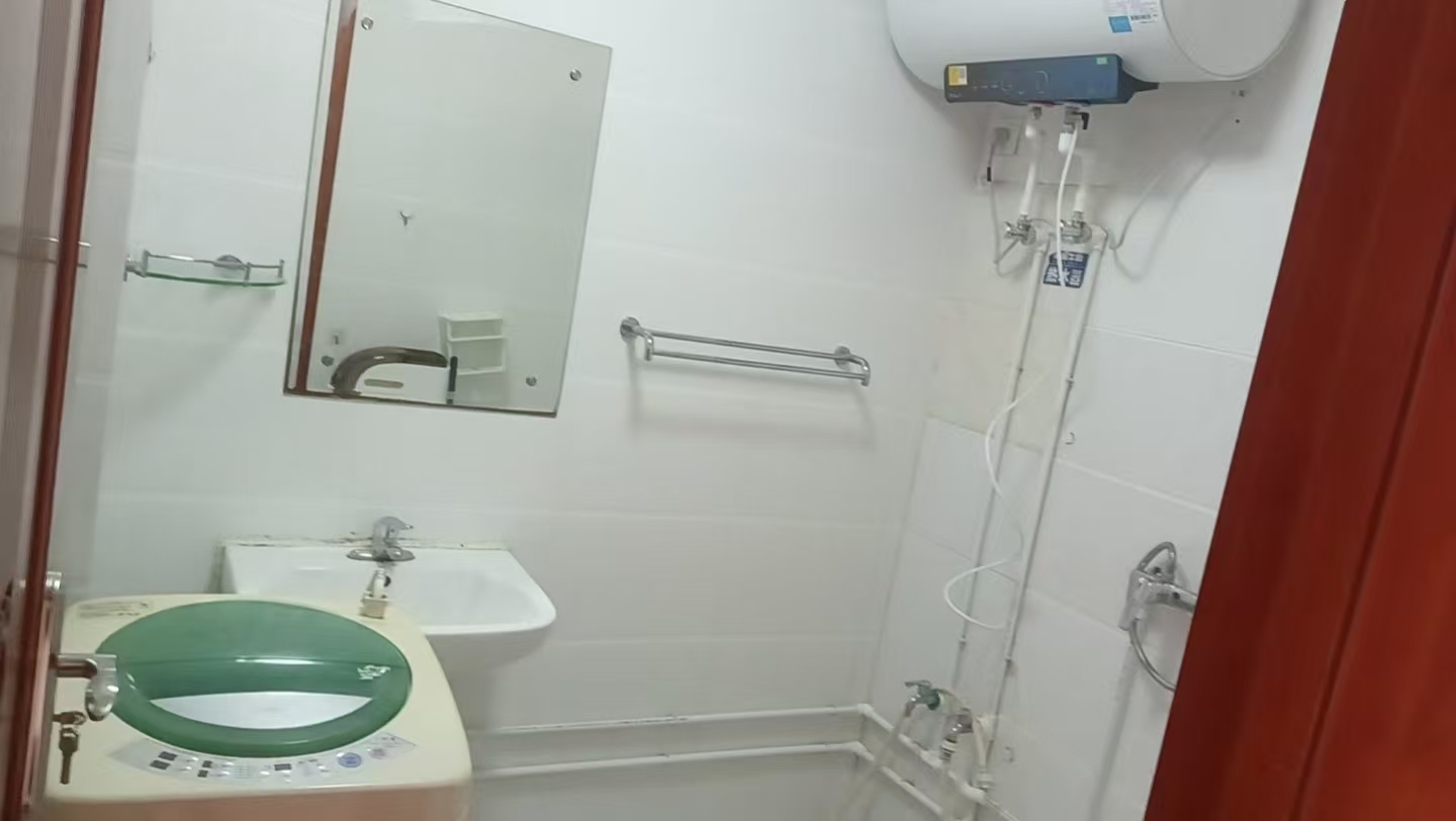 @900/月，人和国际，1楼