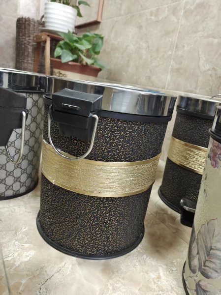 美佳信全新金色祥云欧式脚踏垃圾桶