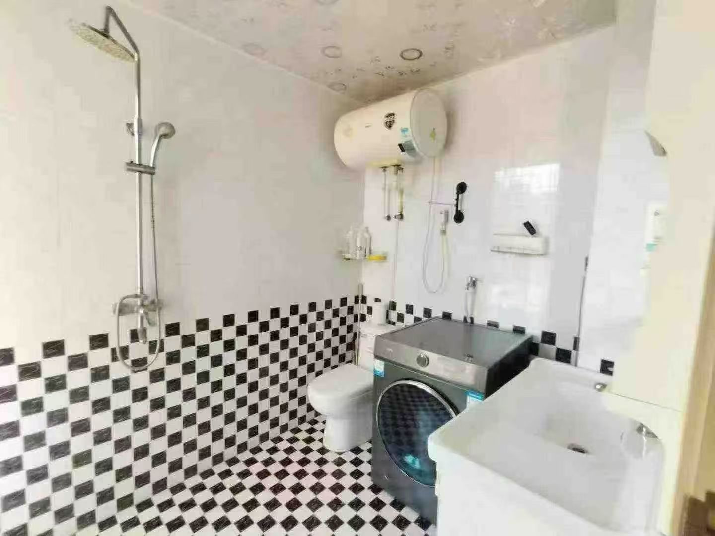 文登区**露天阳台300平山川文苑电梯三楼91平两室45.8 文登区**露天阳台300平山川文苑电梯三楼91平两室45.8