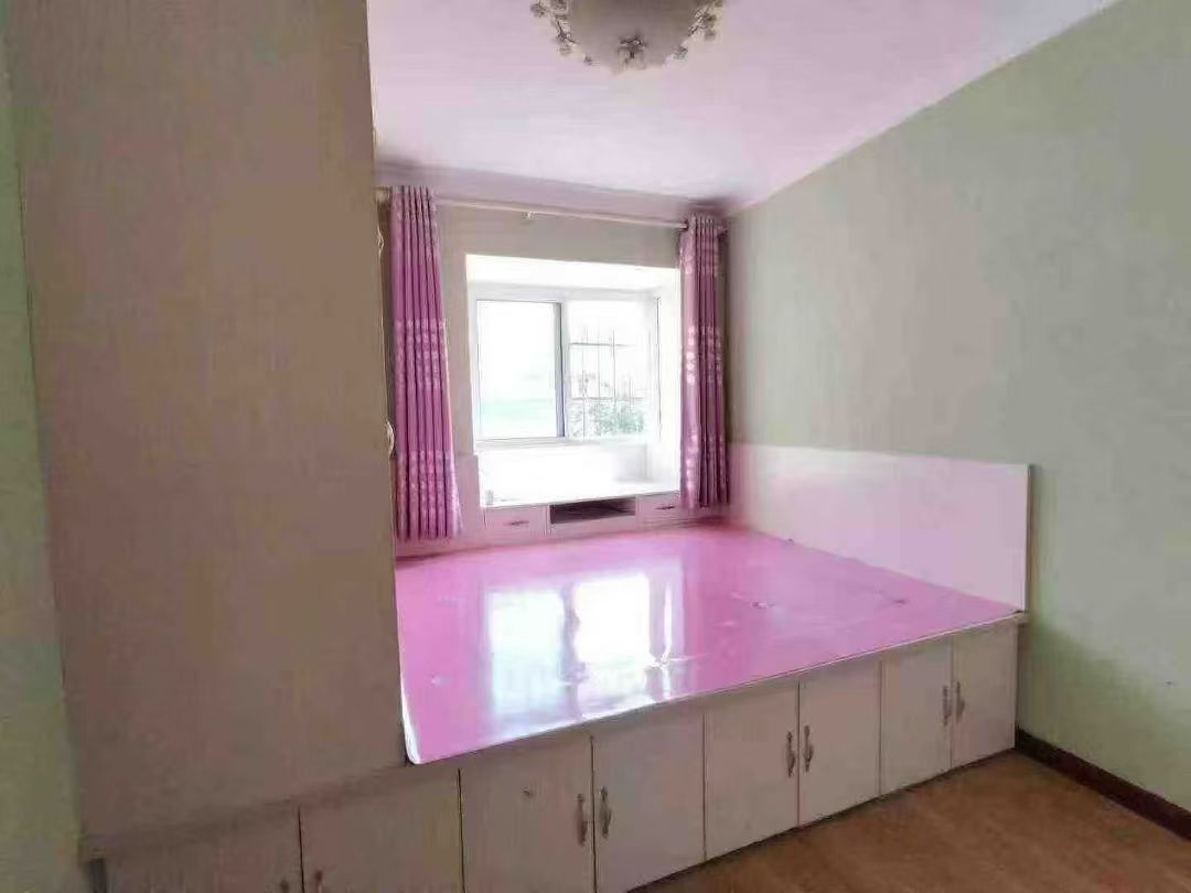 文登区**露天阳台300平山川文苑电梯三楼91平两室45.8 文登区**露天阳台300平山川文苑电梯三楼91平两室45.8