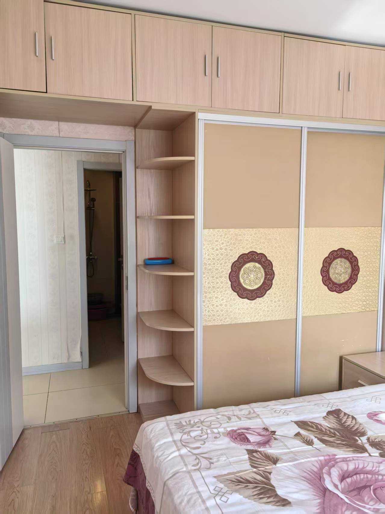 御林华府小区电梯房出租