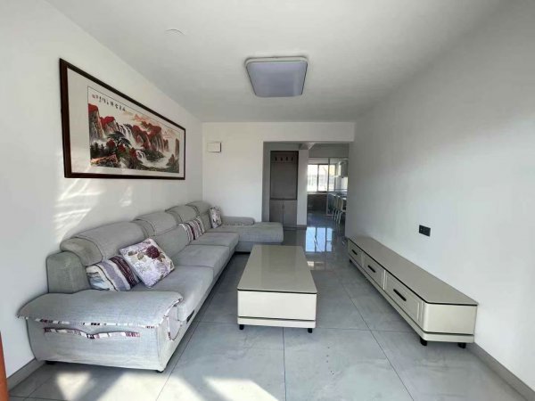 @900/月，老一中，路南2室