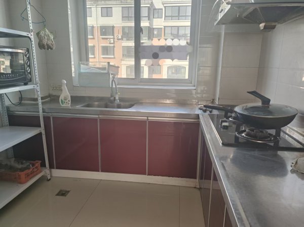 @1100/月，樱花时尚，3室2卫