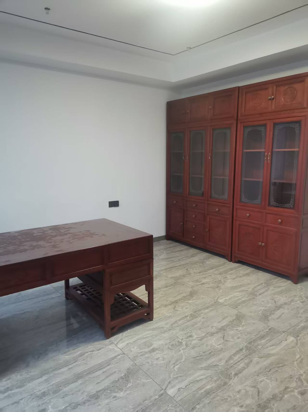 人和国际的办公公寓出租，大小平方随你选