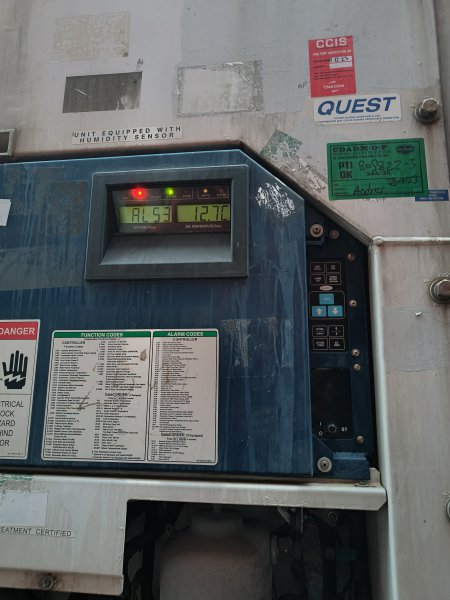 专业电工服务，从家里到店里到厂里，**“电”事都能办！