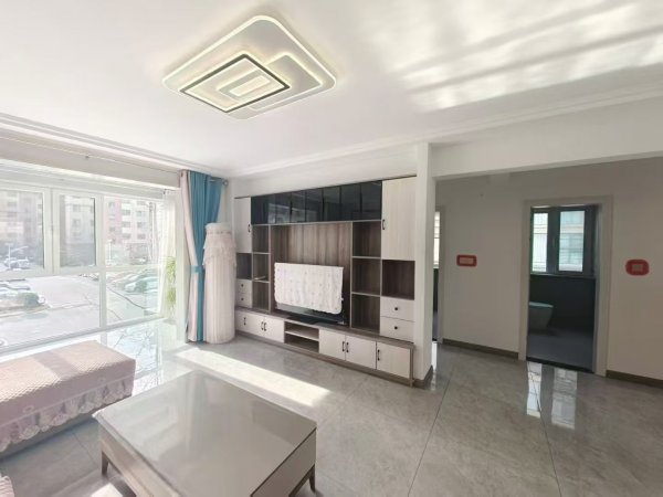 婚房小住河景东城电梯洋房二楼132平三室两卫79.8万 婚房小住河景东城电梯洋房二楼132平三室两卫79.8万