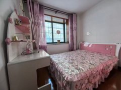 龙珠康城框架一楼三室106.79平实木家居39.8万