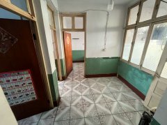 河南水产附近紧邻爬山街贴地二楼70平15.8万