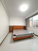 龙山路南多层住人二楼 124.13平三室32万