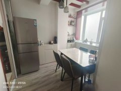 御临华府电梯4楼125平三室两卫58.8万