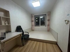 昆嵛新城浇筑楼4楼115平三室28.8万