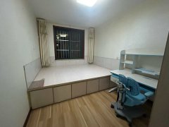 昆嵛新城浇筑楼4楼115平三室28.8万