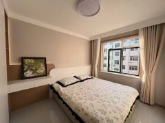 金地街四室精装修120.57平二楼37万