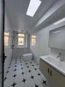 金地街四室精装修120.57平二楼37万