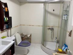 祥和花园电梯五楼160平三室两卫68.8万