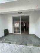 一楼带院毛坯116平大院子南开门停车方便35万