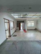 一楼带院毛坯116平大院子南开门停车方便35万