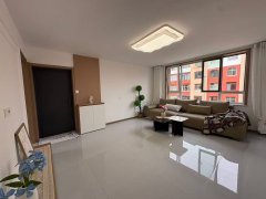 燕南街无坡三楼南三室精装102平33.8万