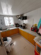 城北南开门一楼带院70多平两室17.8万